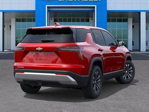 New 2026 Chevrolet Equinox LT image 4