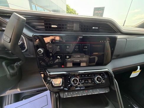 New 2026 GMC Sierra 2500 AT4 w/ AT4 Premium Plus Package AWD/4WD image 20