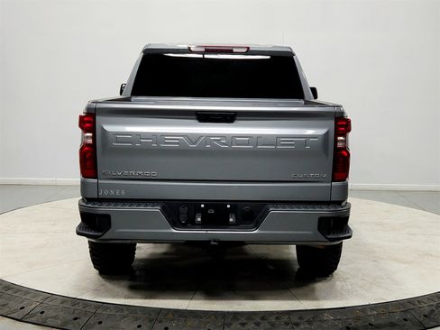 Used 2024 Chevrolet Silverado 1500 Custom image 6