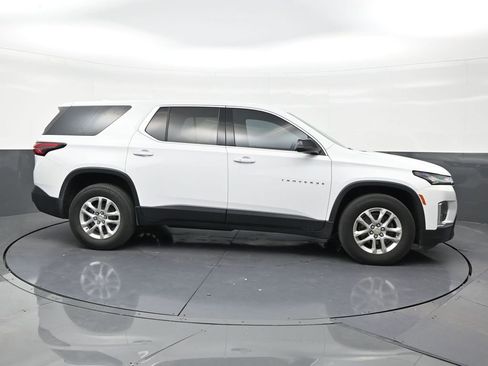 Used 2023 Chevrolet Traverse LS FWD image 6