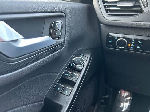 Used 2024 Ford Escape ST-Line w/ Tech Pack #1 image 19