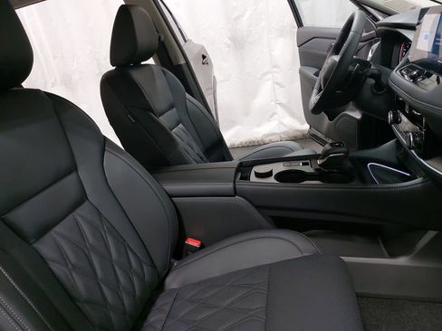 New 2026 Nissan Rogue Platinum w/ Platinum Premium Package image 10