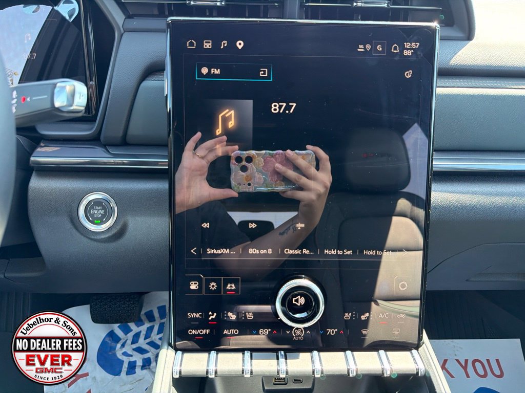 New 2027 GMC Terrain AT4 w/ Convenience Package III AWD/4WD image 30
