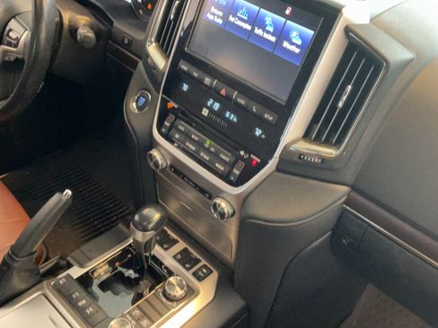 Used 2019 Toyota Land Cruiser AWD/4WD image 47