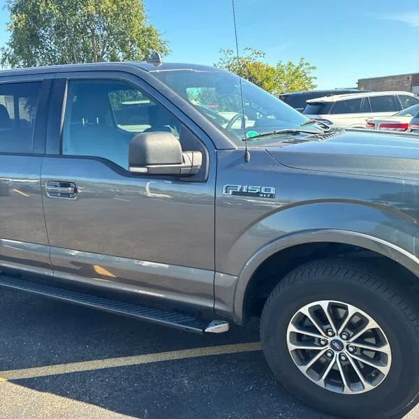 Used 2018 Ford F150 XLT w/ Equipment Group 302A Luxury AWD/4WD image 15