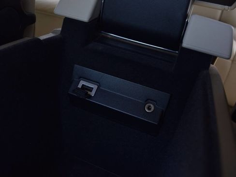 Used 2011 Volvo XC70 3.2 w/ Premium Pkg image 57