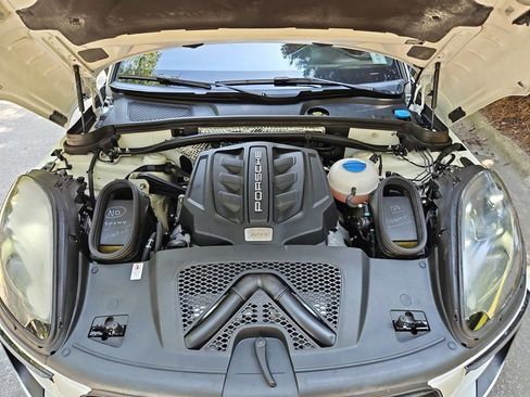 Used 2018 Porsche Macan GTS image 35