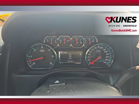 Used 2016 Chevrolet Suburban LTZ AWD/4WD image 13