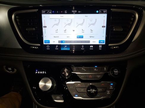 New 2026 Chrysler Pacifica Limited w/ S Appearance Package FWD image 25