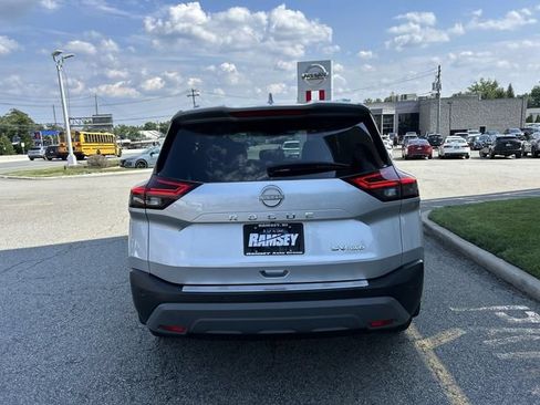 Certified 2023 Nissan Rogue SV w/ SV Premium B Package AWD/4WD image 7