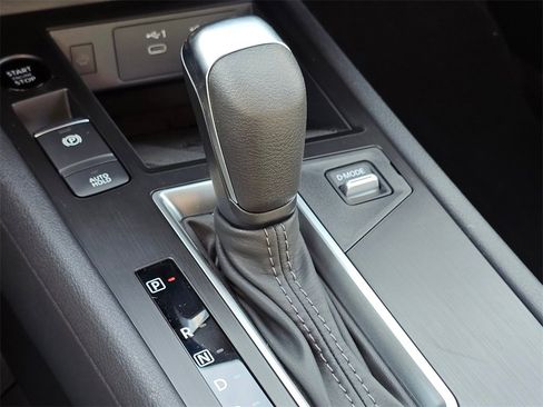 New 2026 Nissan Kicks SV image 12