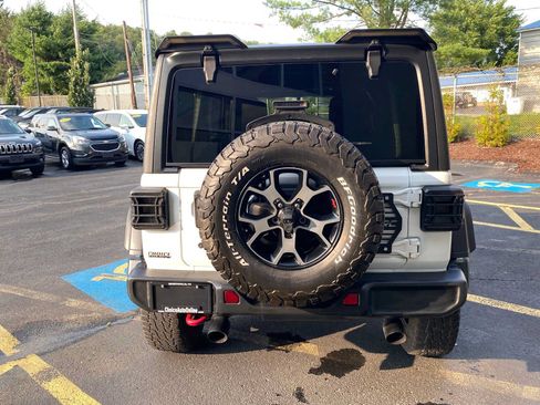 Used 2020 Jeep Wrangler Unlimited Rubicon w/ Dual Top Group AWD/4WD image 12