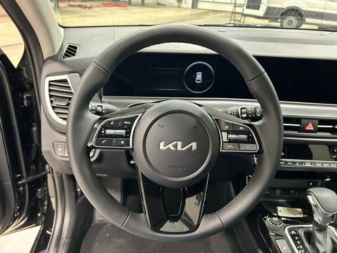 New 2026 Kia Seltos EX w/ EX Sunroof Package image 13