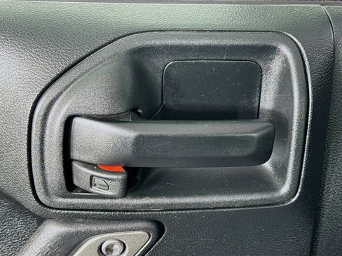 Used 2018 Jeep Wrangler Sport w/ Quick Order Package 24S image 21