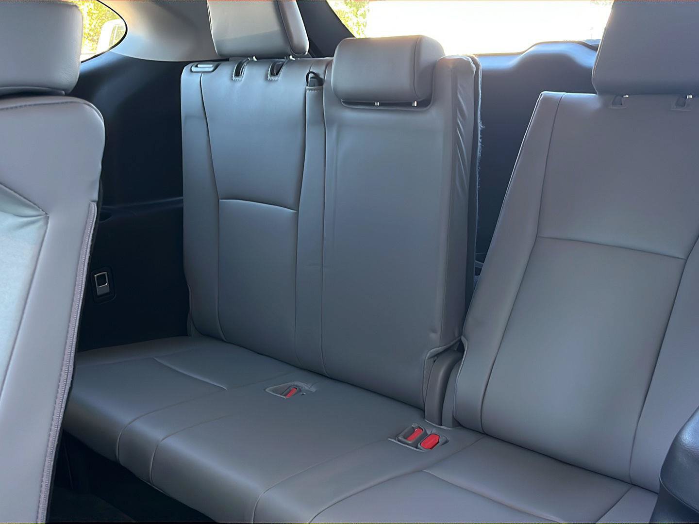 Used 2024 Toyota Highlander XLE AWD/4WD image 21