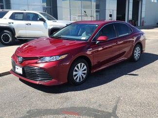 Used 2020 Toyota Camry LE image 1