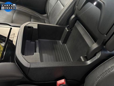 Used 2025 GMC Yukon Denali image 24