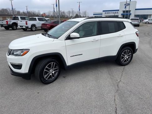 Used 2018 Jeep Compass Latitude w/ Popular Equipment Group image 4