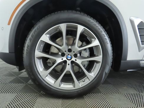 New 2026 BMW X5 xDrive40i w/ Premium Package image 31