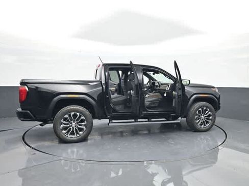 New 2026 GMC Canyon Denali image 89