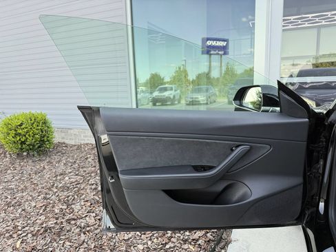 Used 2019 Tesla Model 3 Long Range AWD/4WD image 13