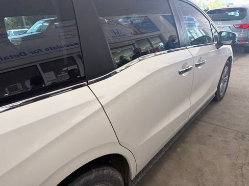 Used 2019 Honda Odyssey EX image 9