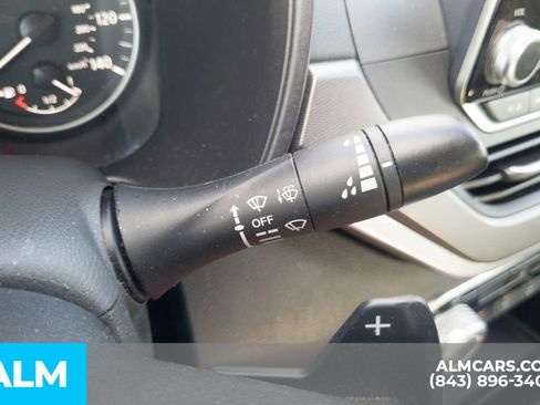 Used 2025 Nissan Altima 2.5 SR FWD image 36