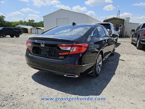 Used 2019 Honda Accord Touring image 7