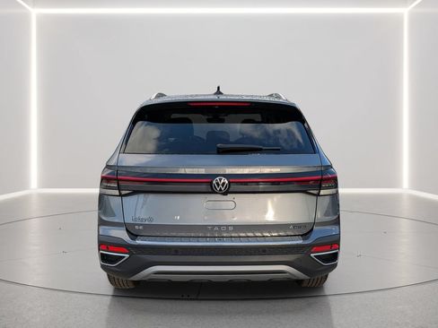 New 2026 Volkswagen Taos SE AWD/4WD image 5