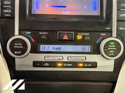 Used 2012 Toyota Camry XLE image 16
