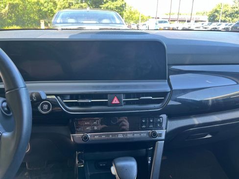 Used 2025 Kia Seltos S FWD image 17
