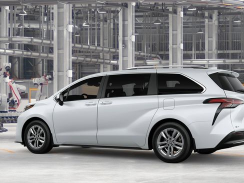 New 2026 Toyota Sienna Limited FWD image 5