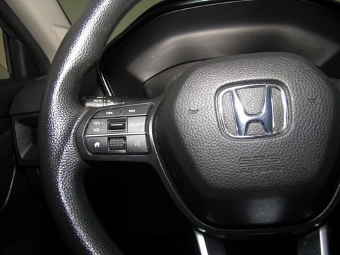 Certified 2023 Honda CR-V EX image 5