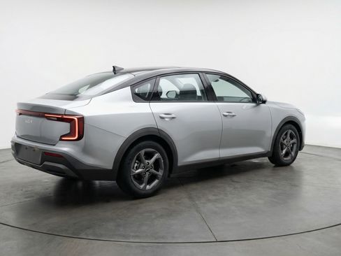 Used 2025 Kia K4 FWD image 9