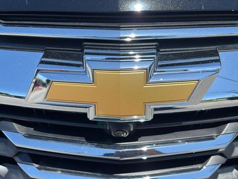 New 2026 Chevrolet Equinox LT w/ Convenience Package II FWD image 11