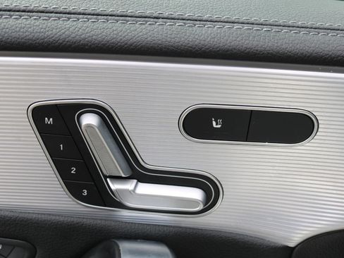 Used 2021 Mercedes-Benz A 220 image 14