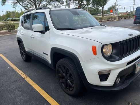 Used 2019 Jeep Renegade Altitude w/ Quick Order Package 2XM AWD/4WD image 4