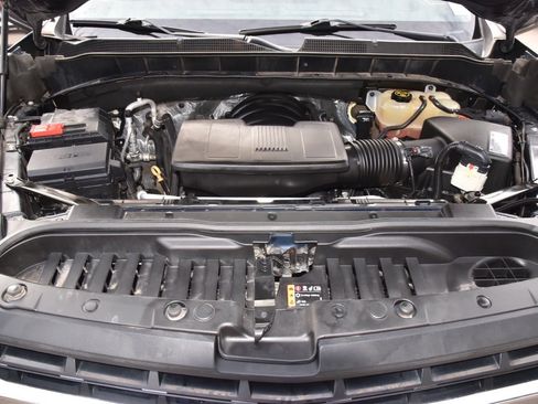 Used 2019 Chevrolet Silverado 1500 LT w/ Texas Edition image 38