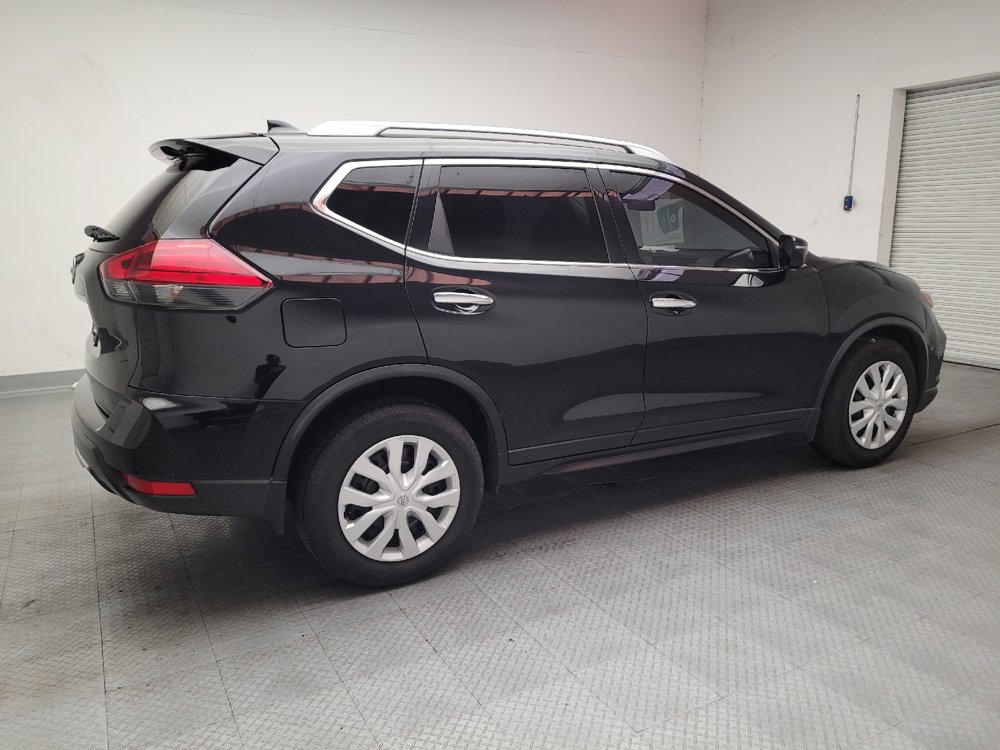 Used 2017 Nissan Rogue S w/ S Appearance Package FWD image 10