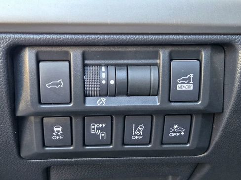 Used 2019 Subaru Outback 3.6R Limited image 25