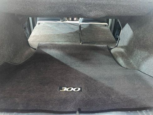 Used 2017 Chrysler 300 C Platinum w/ Safetytec Plus Group image 21