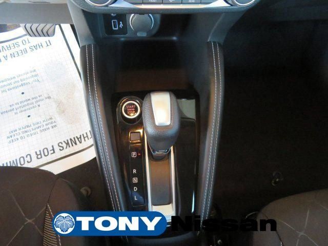 Used 2018 Nissan Kicks SV FWD image 19