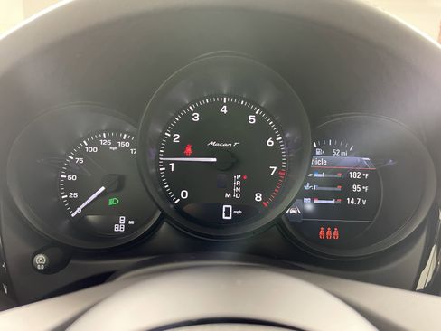 New 2026 Porsche Macan Turbo AWD/4WD image 18