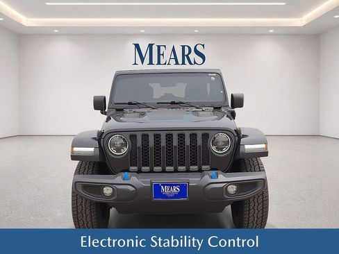 Used 2023 Jeep Wrangler Unlimited Rubicon 4xe AWD/4WD image 9