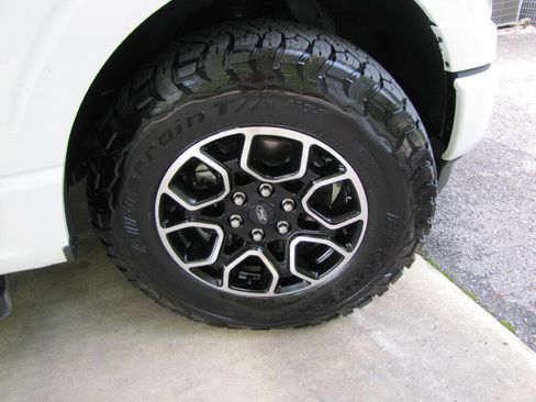 Used 2022 Ford F150 Lariat image 24