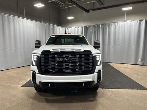 New 2025 GMC Sierra 2500 Denali Ultimate w/ Max Trailering Package image 10