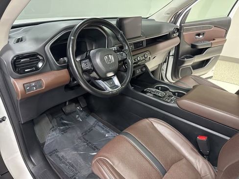 Used 2023 Honda Pilot Elite image 15