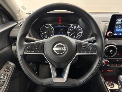 Used 2024 Nissan Sentra SV FWD image 15