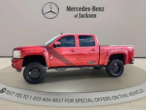 Used 2013 Chevrolet Silverado 1500 LT w/ All-Star Edition AWD/4WD image 5