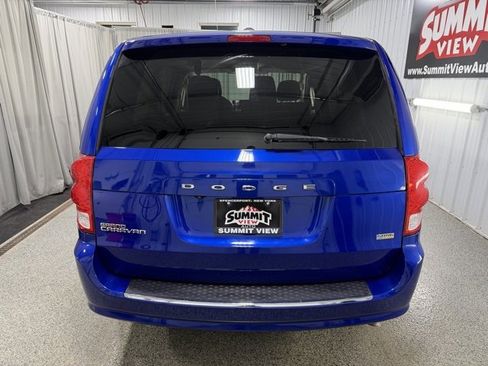 Used 2018 Dodge Grand Caravan SE w/ UConnect Hands-Free Group image 5